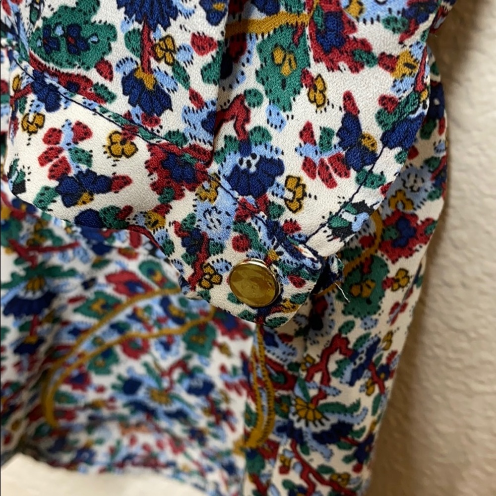 Zara Basic Blouse V Neck Size Small - image 5